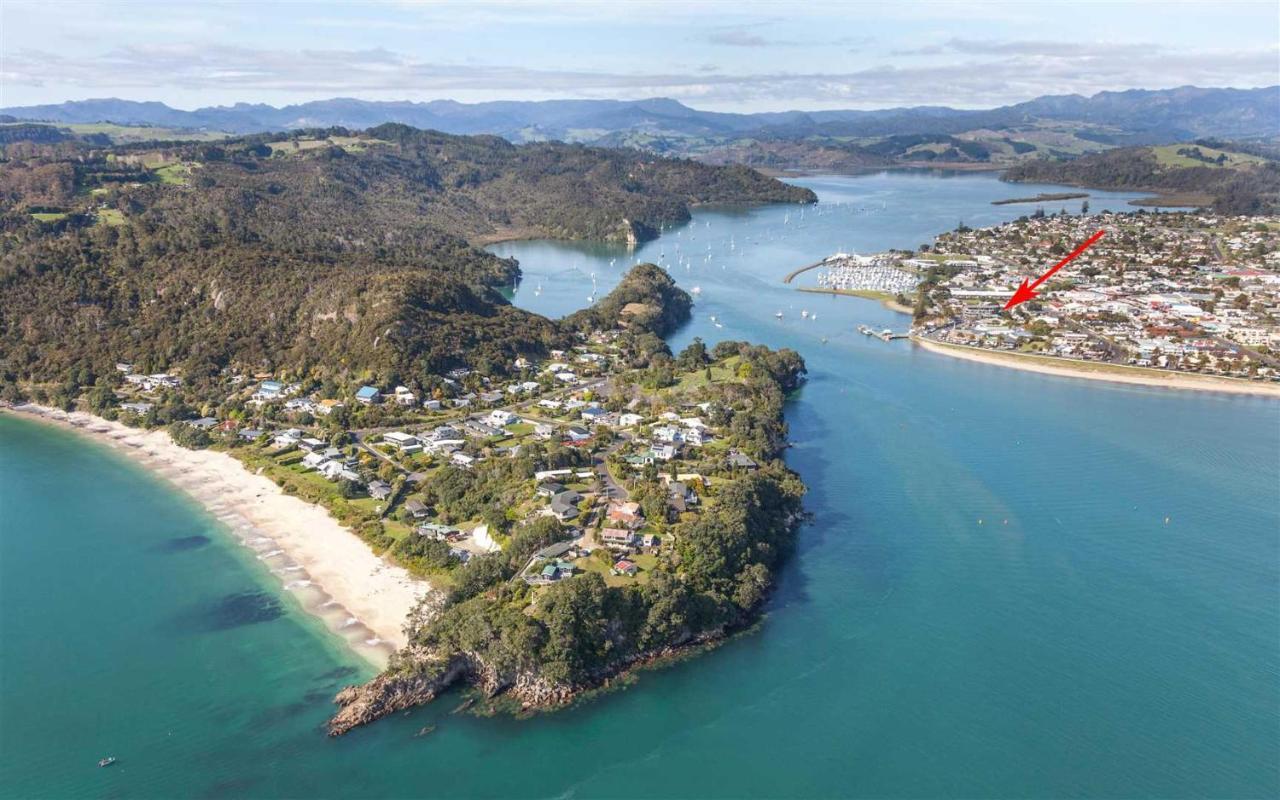 Esplanade Apartments Whitianga Exterior foto